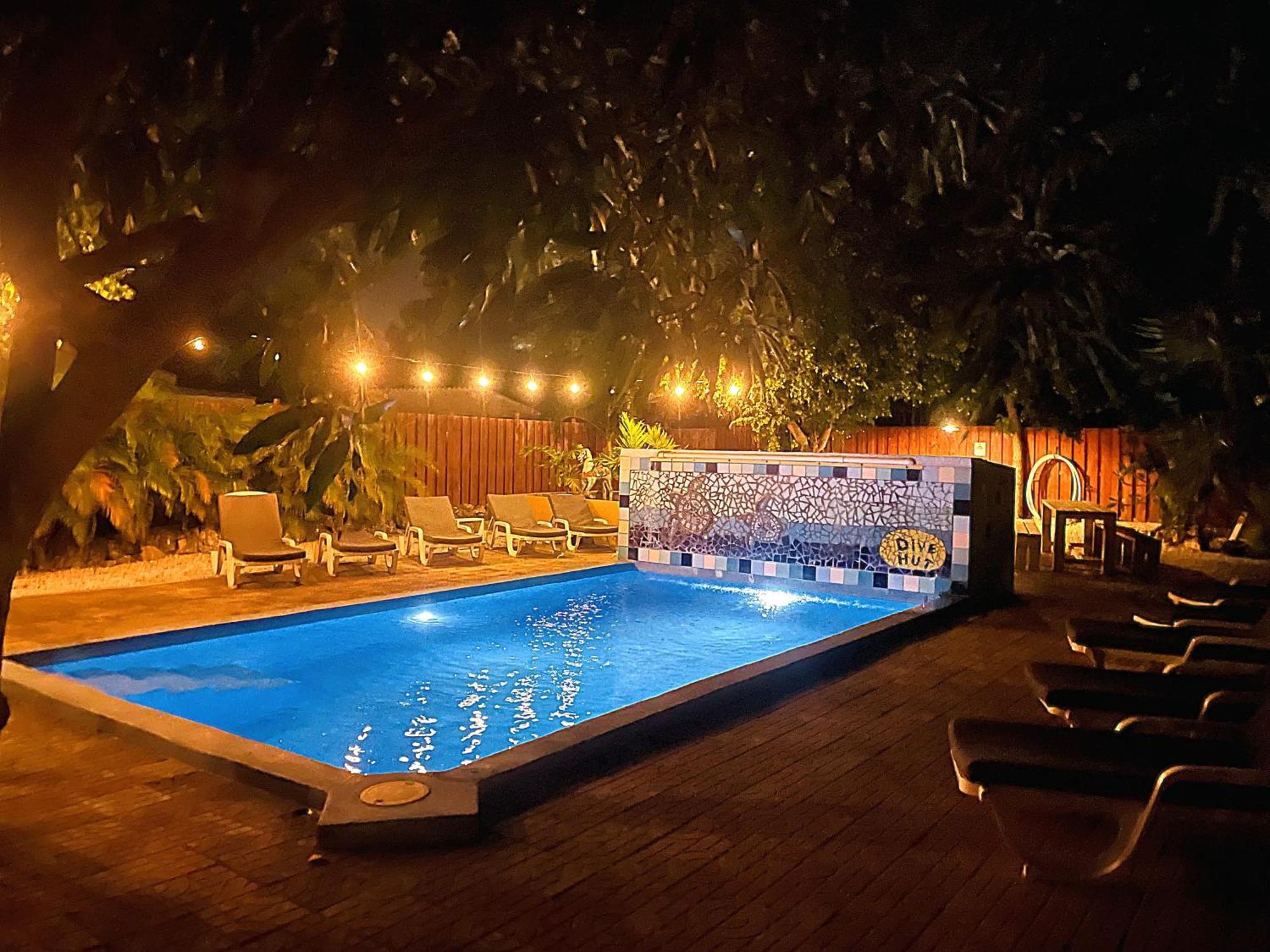 The Dive Hut - Boutique Apartments Kralendijk  Exterior photo